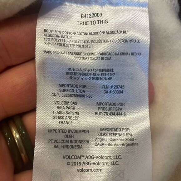 Volcom cropped hoodie medium (1185) NWT - Picture 8 of 8